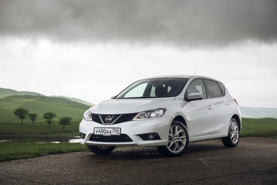  Nissan Tiida 2015 года  (CIS) (фото 21 из 30)